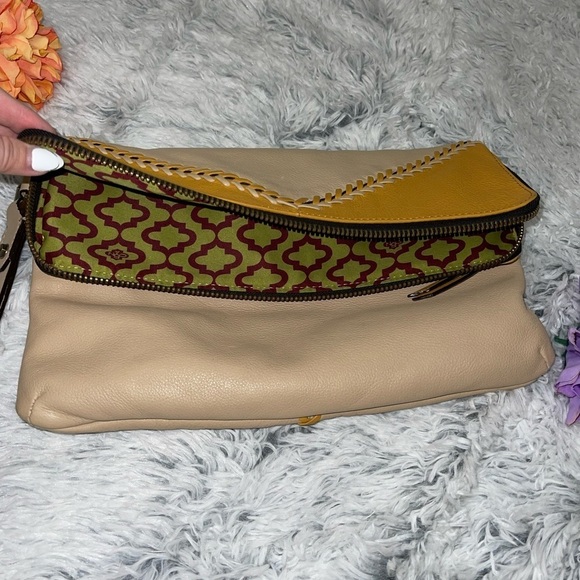orYANY|| Leather Clutch & Crossbody Bag - Picture 8 of 9
